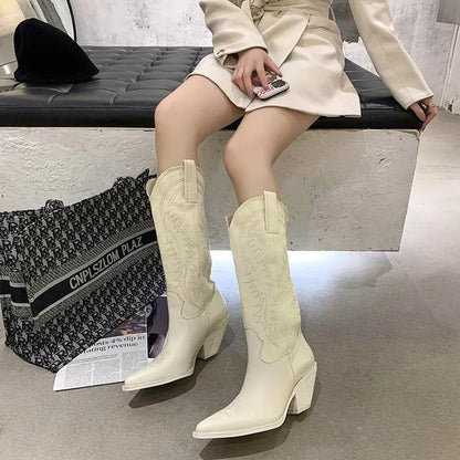 Embroidered Western Cowboy Boots for Fashion Lovers